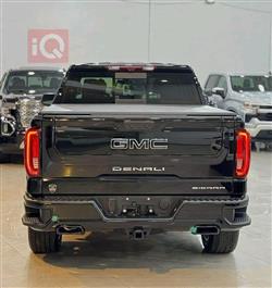 GMC Sierra
